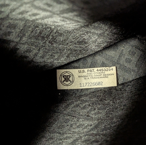 Bally Vintage Black Raw Silk Crossbody Bag with Gold Chain Detail - Picture 7 of 12